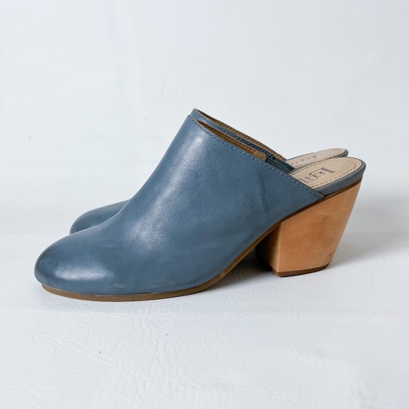 Latigo Distressed Denim Blue Genuine Leather Wood Heel Mules/Clogs - Picture 8 of 13